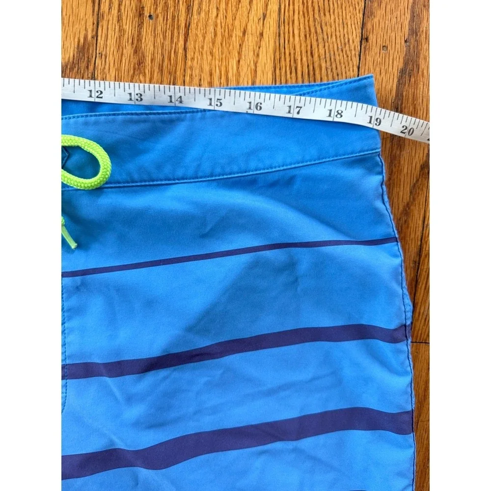 Vineyard Vines Mens Blue Striped Board Shorts‎ Swim Trunks Size 36 Stretch